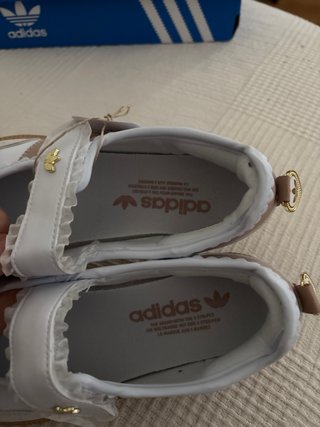 Sapatilhas Adidas Mary Jane Edição Especial