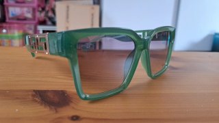 Gafas de sol verdes