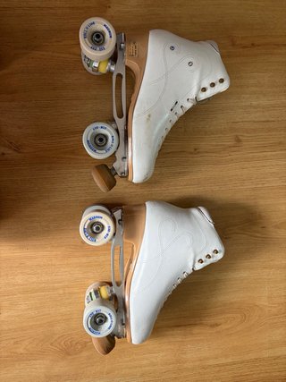 Patines de patinaje artístico blancos talla 39