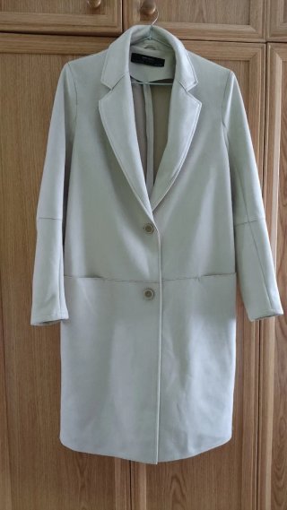 Abrigo Zara Beige Talla M