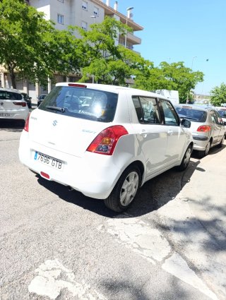 Suzuki Swift 2010 etiqueta C