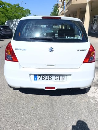 Suzuki Swift 2010 etiqueta C