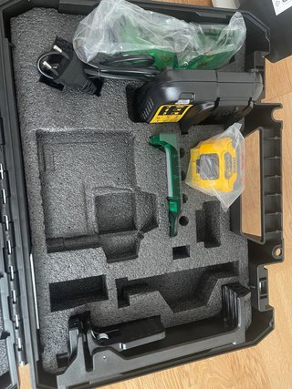 Nivel Láser DEWALT DXE089D1-QW