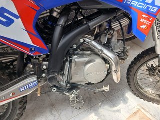 Moto de Cross Roan Azul y Roja 125cc