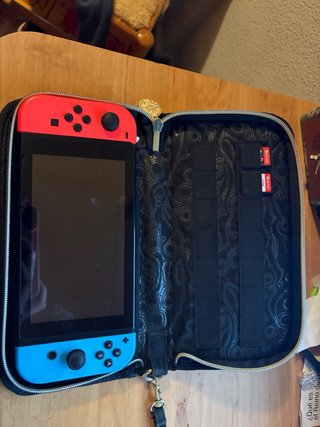 Nintendo Switch Azul y Rojo