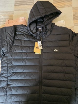 Chaqueta Plumas Quiksilver Negra