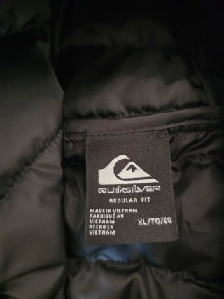 Chaqueta Plumas Quiksilver Negra