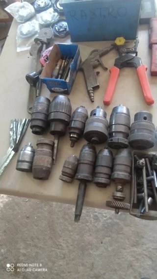 Lote de herramientas manuales