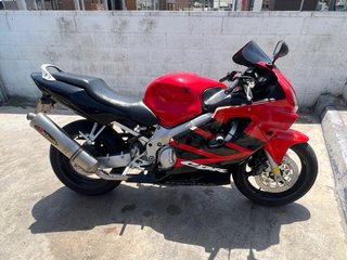 Honda CBR 600 F Sport 2001 + Casco integral Shark