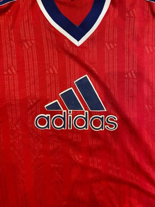 Camiseta Adidas Vintage Roja y Azul
