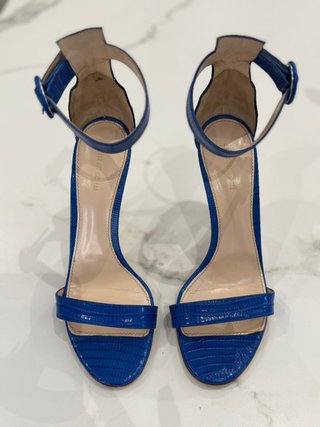 Sandalias Azules Piel Tacón Grabado