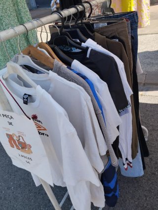 Lote Ropa Segunda Mano Hombre y Mujer 30 piezas