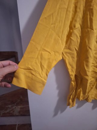 Camisa Zara Amarilla Talla XS nueva