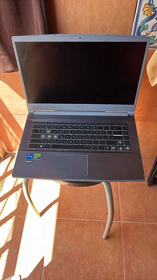 Portátil MSI Thin 15 B12UC 7 meses