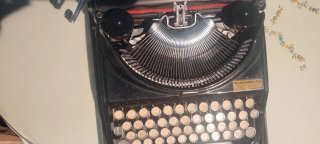 Máquina de escribir Olivetti Antigua 1932