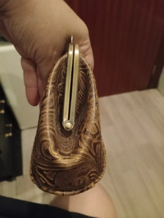 Bolso de piel mujer negro y dorado
