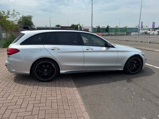 Mercedes-Benz C220d AMG