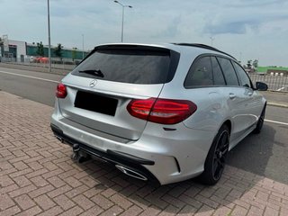 Mercedes-Benz C220d AMG