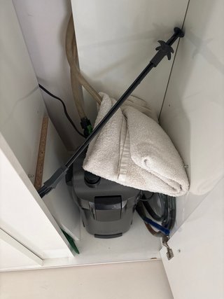 Acuario 120L con mueble y decoración