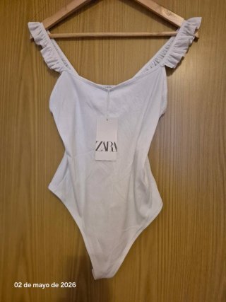 Body Zara Blanco Talla M con Volantes a estrenar.