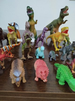 Figuras de dinosaurios