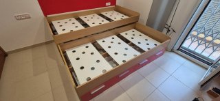 Letto a castello + scaffale + materassi