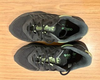 Zapatillas Adidas Negras y Verdes