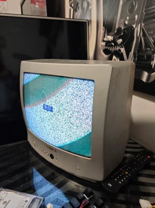 Televisor BasicLine CRT Retro Plata
