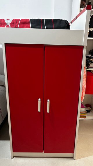 Litera madera camas cruzadas roja y blanca