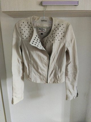 Cazadora Biker Cuero Blancastudded Mujer