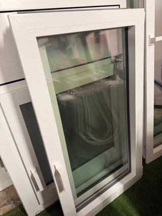 Ventanas PVC en excelente estado
