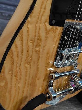 Telecaster modificada con Bigsby
