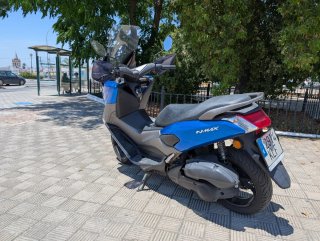 Yamaha NMAX