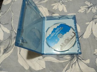 De la India a París en un armario de IKEA Bluray