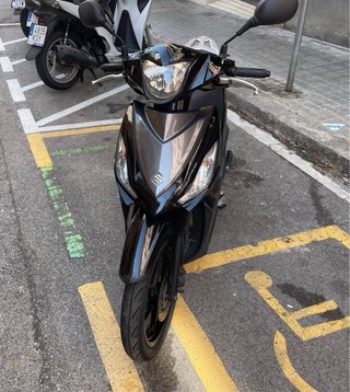 Suzuki Address 110 Negra
