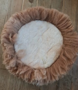 Tappeto in lana di alpaca con design di fiamma