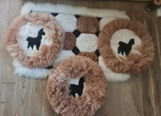 Tappeto in lana di alpaca con design di fiamma