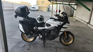Yamaha Tracer 9 GT Año 2023 Blanca y Dorada