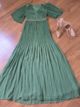 Vestido largo plisado verde Amitié