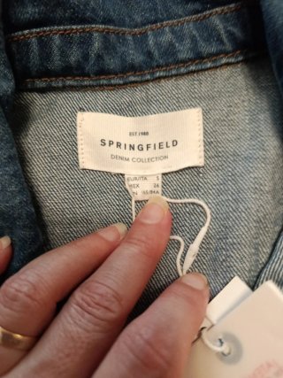 Chaqueta vaquera S tachuelas con etiqueta