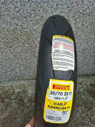 Neumáticos Pirelli Supercorsa SP V4