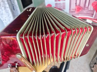 Acordeón Guerrini Super Luxe Rojo