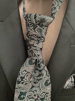 Corbata y pañuelo de vestir