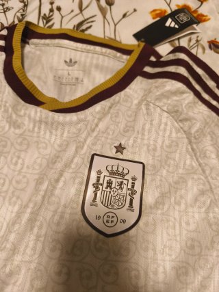 Camiseta Adidas de fútbol