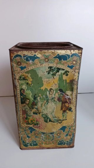 Lata de Bombones y Caramelos Suiza y Viena 1900.