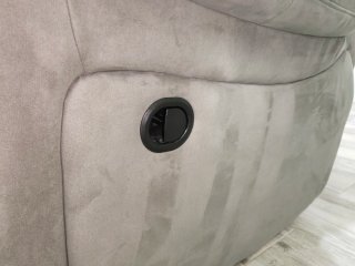 Sofá gris de 3 plazas