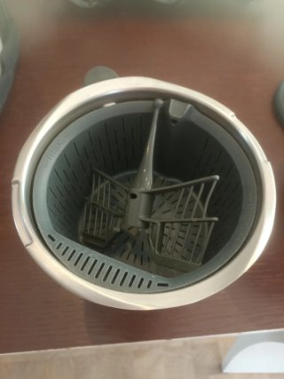 Thermomix TM5 con un vaso extra y bolsa de viaje
