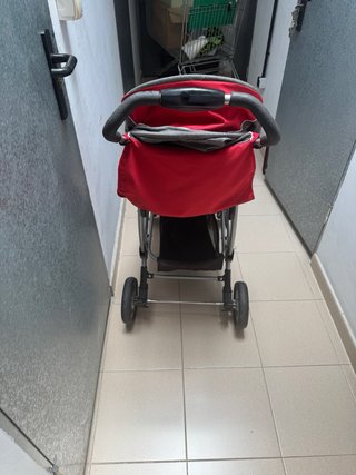 Cochecito de bebé Nurse rojo y gris