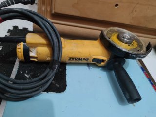 Radial DeWalt 11500 RPM