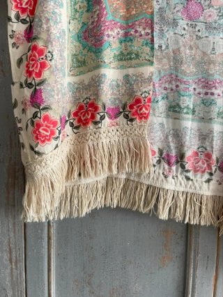 Kimono flores y flecos talla única